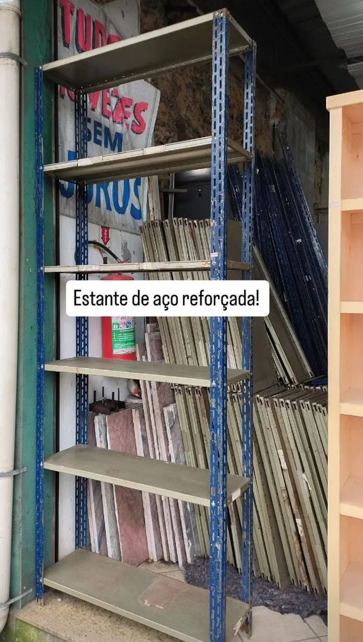 Estantes de aço reforçada  