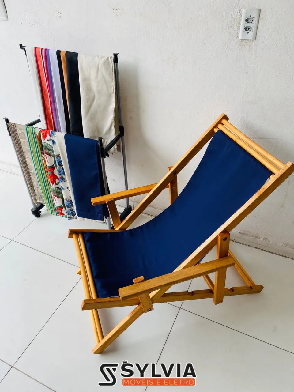CADEIRA ESPREGUIÇADEIRA 