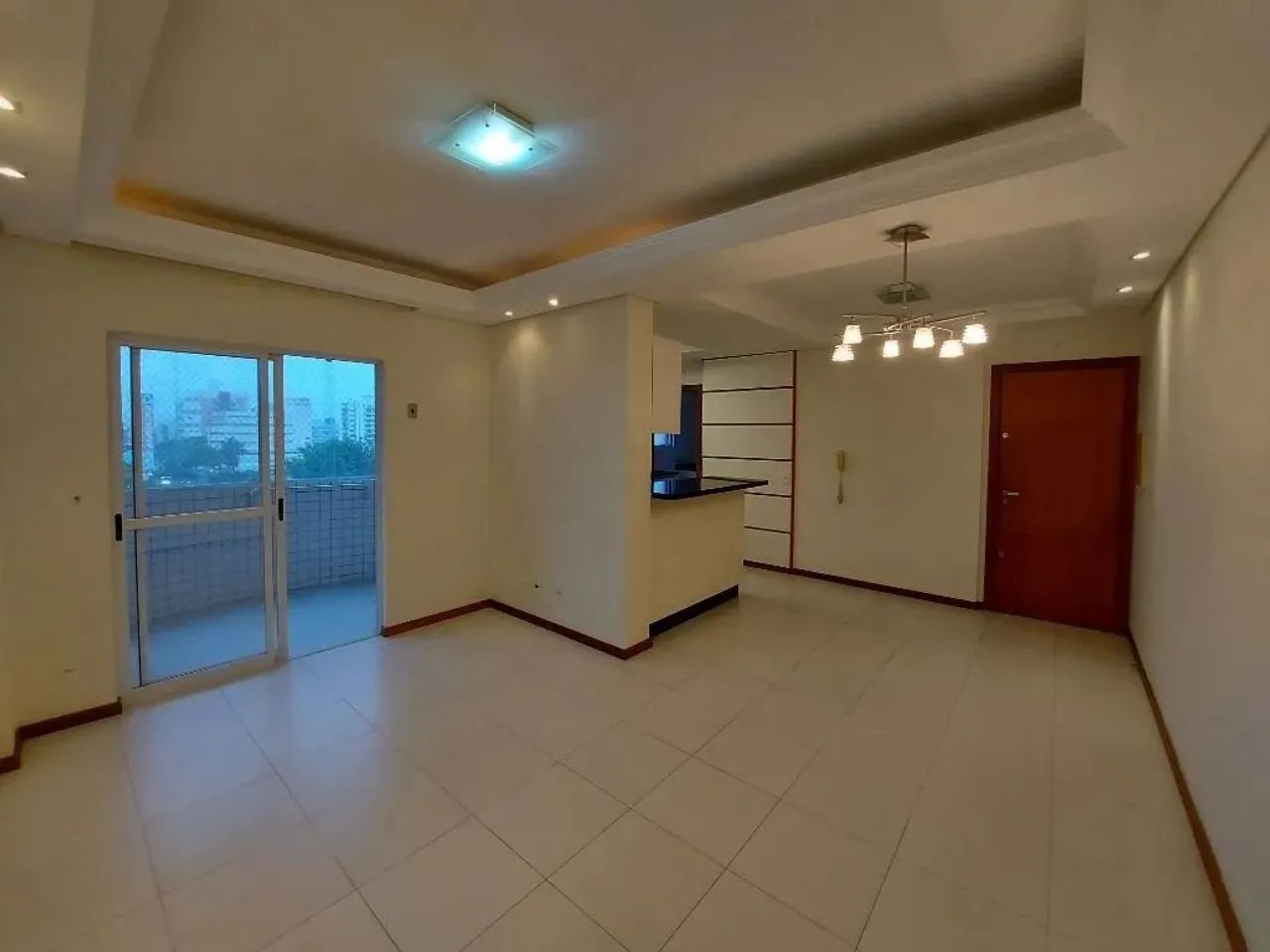 Apartamento para locação em América, Joinville: 3 dormitórios, 1 suíte, 89,98m², 2 banheir - Foto 2