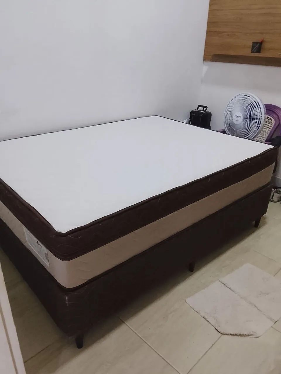 vende se uma cama box casal seme nova