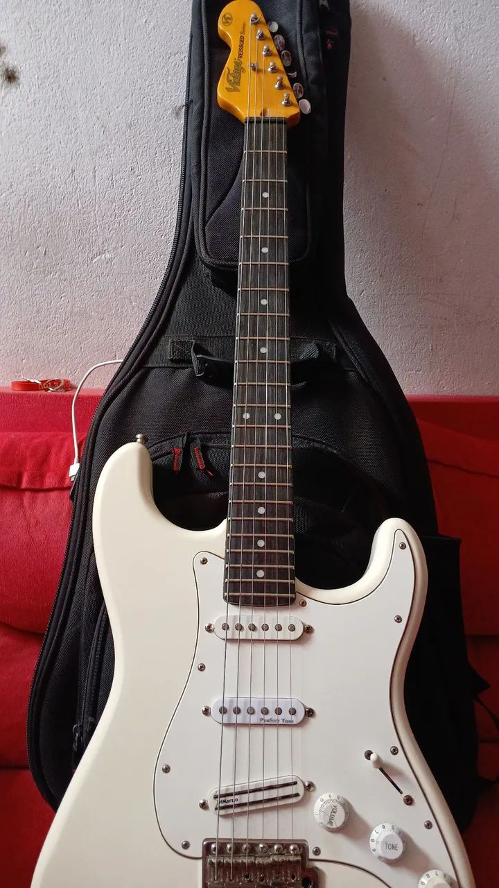 Guitarra vintage v6 jmh 