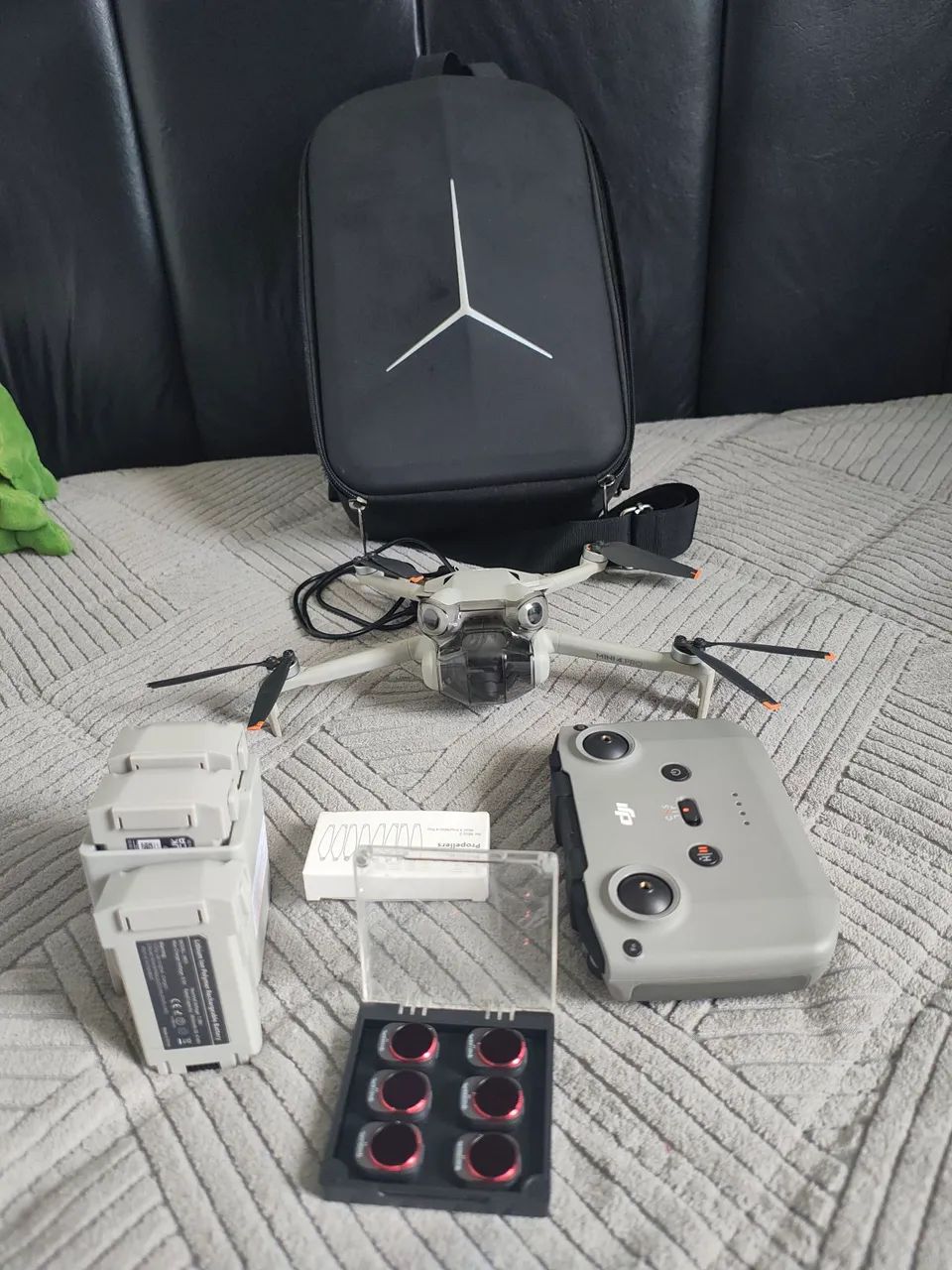 Vendo dronedji mini 4 pro combo completo+bateria plus  - Foto 4