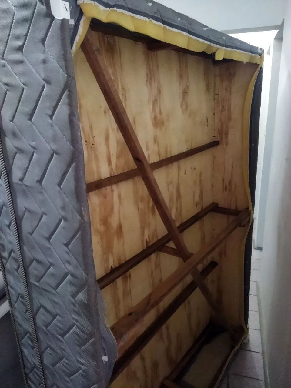 Cama box casal molas usada  - Foto 5