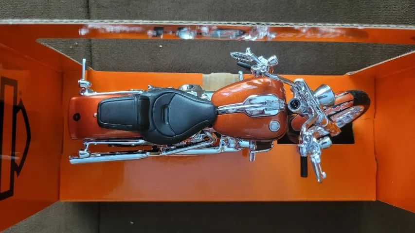 Miniatura Moto Harley Davidson CVO Breakout 2014 - Foto 4