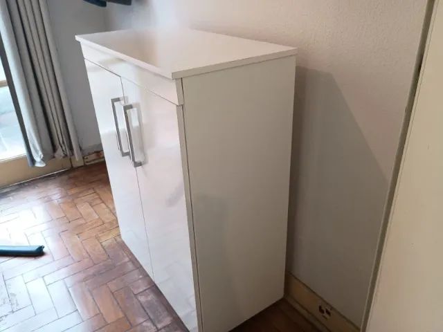 Cômoda em Excelente Estado!!! - Foto 2