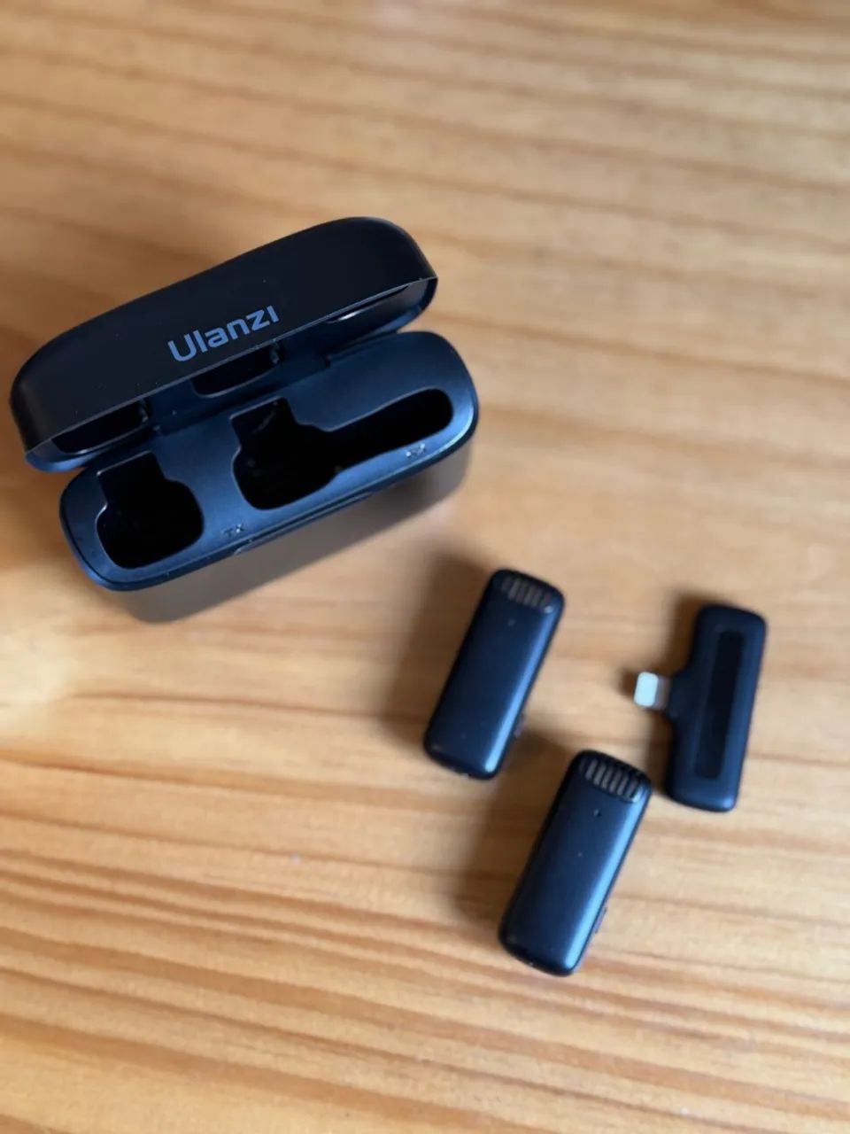 Microfone Sem Fio Ulanzi J12 iPhone iPad Lightning 2 Mics - Foto 4
