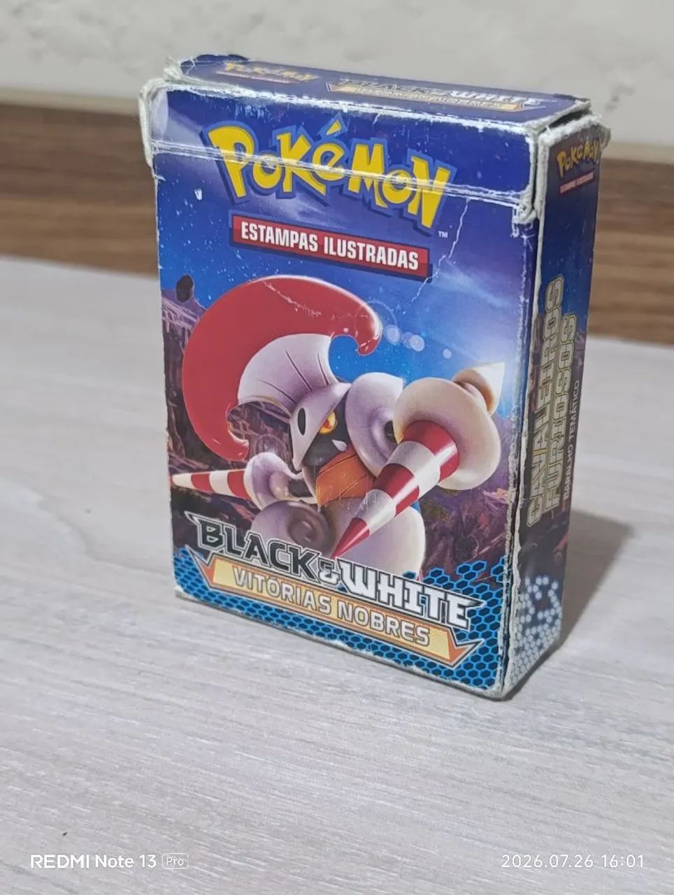 Baralhos de Pokémon com 60 cartas cada + brinde 
