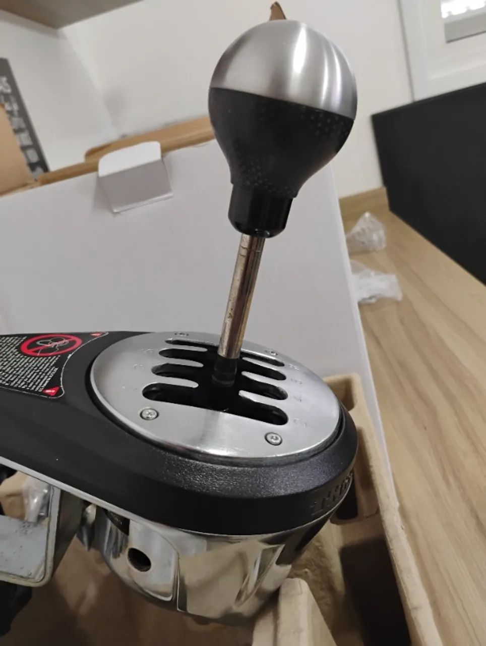 Thrustmaster Shifter Th8a Add-on Câmbio Marchas (usado) - Foto 5