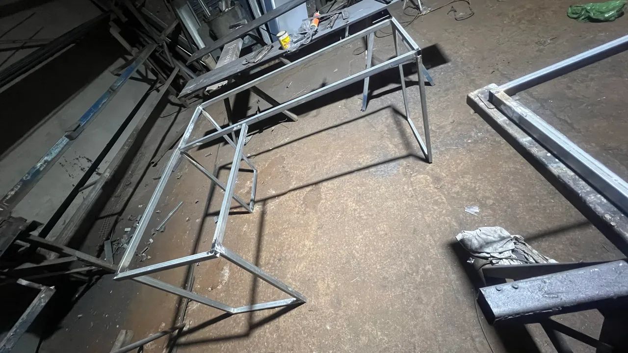 Mesa industrial em L  - Foto 3