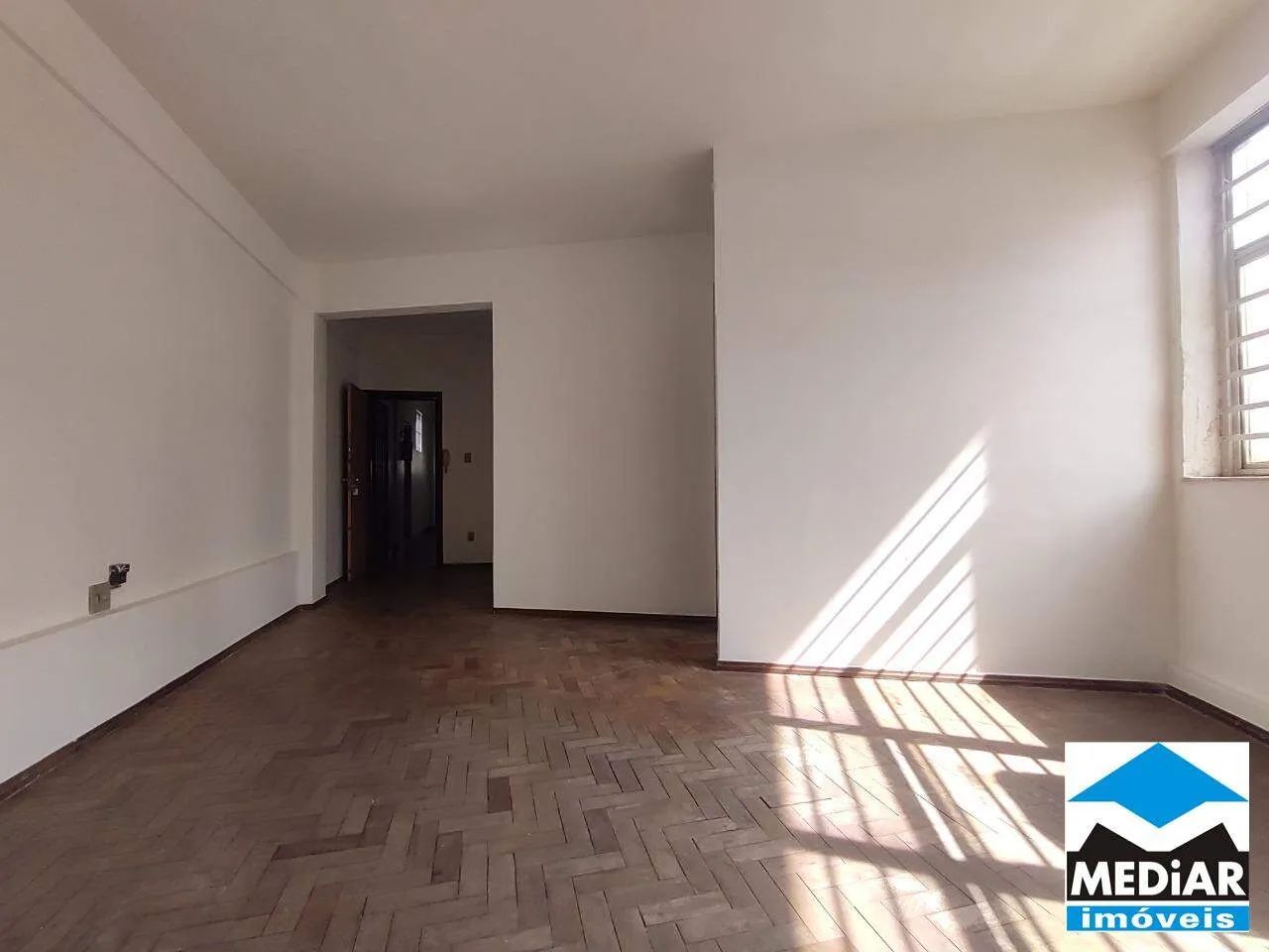 Sala / Conjunto à venda em Belo Horizonte