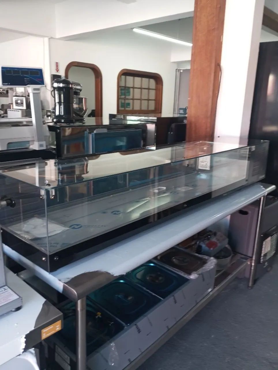 NZ. Vitrine refrigerada de bancada 2 metros Gelopar 