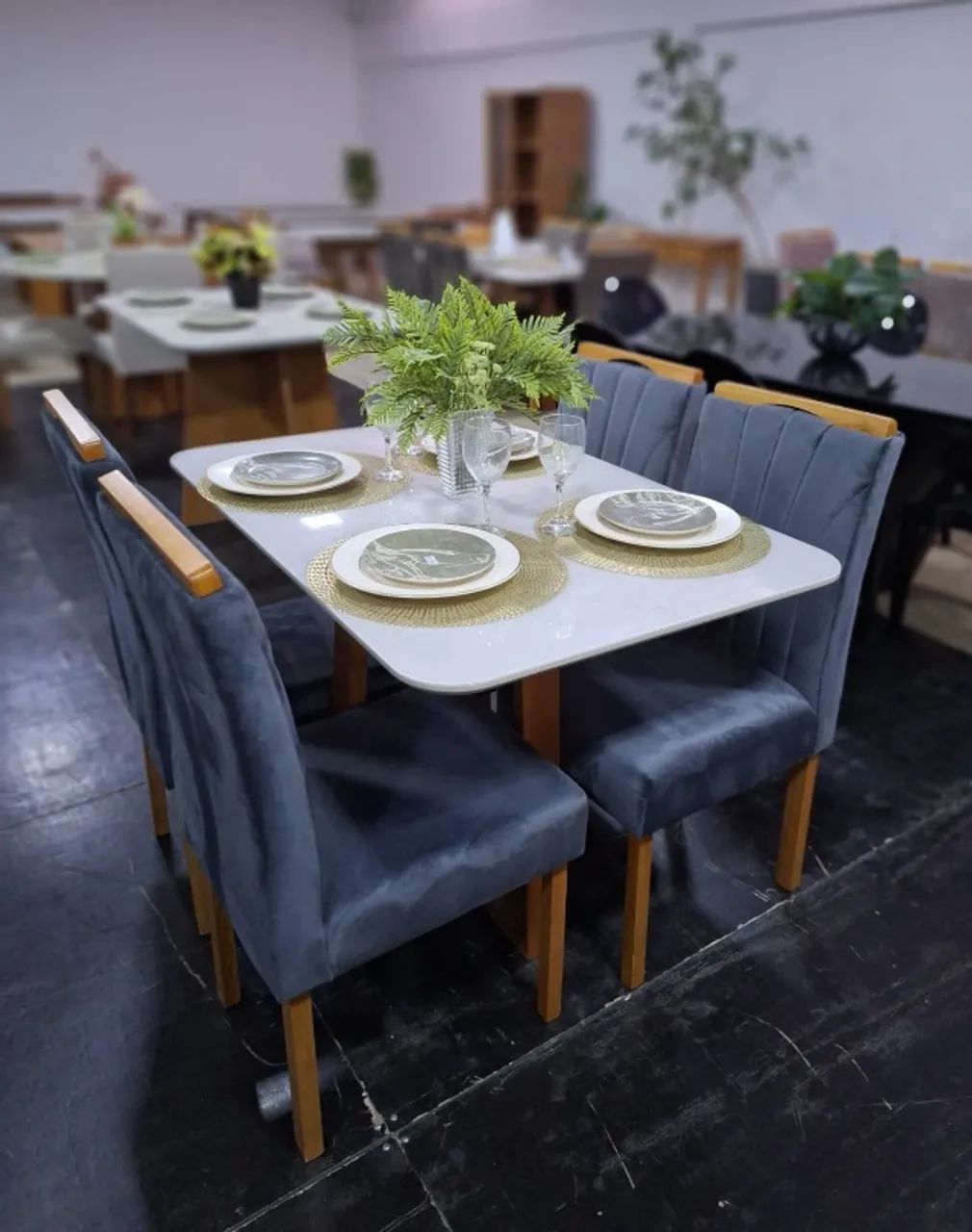 Mesa de Jantar com 4 cadeiras 1.20x90 madeira - Foto 3