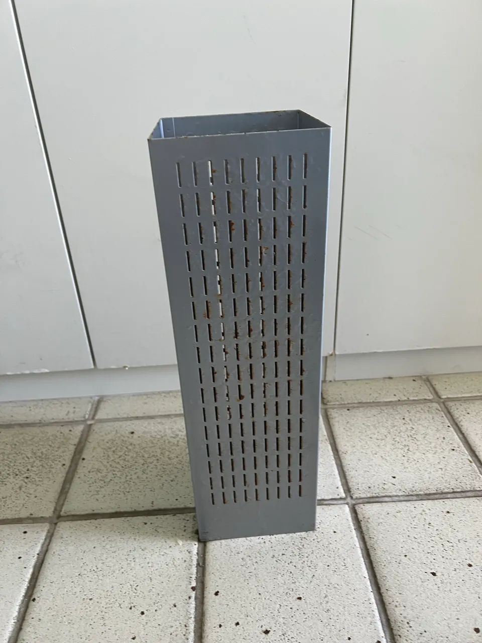 Porta guarda- chuva e bengala