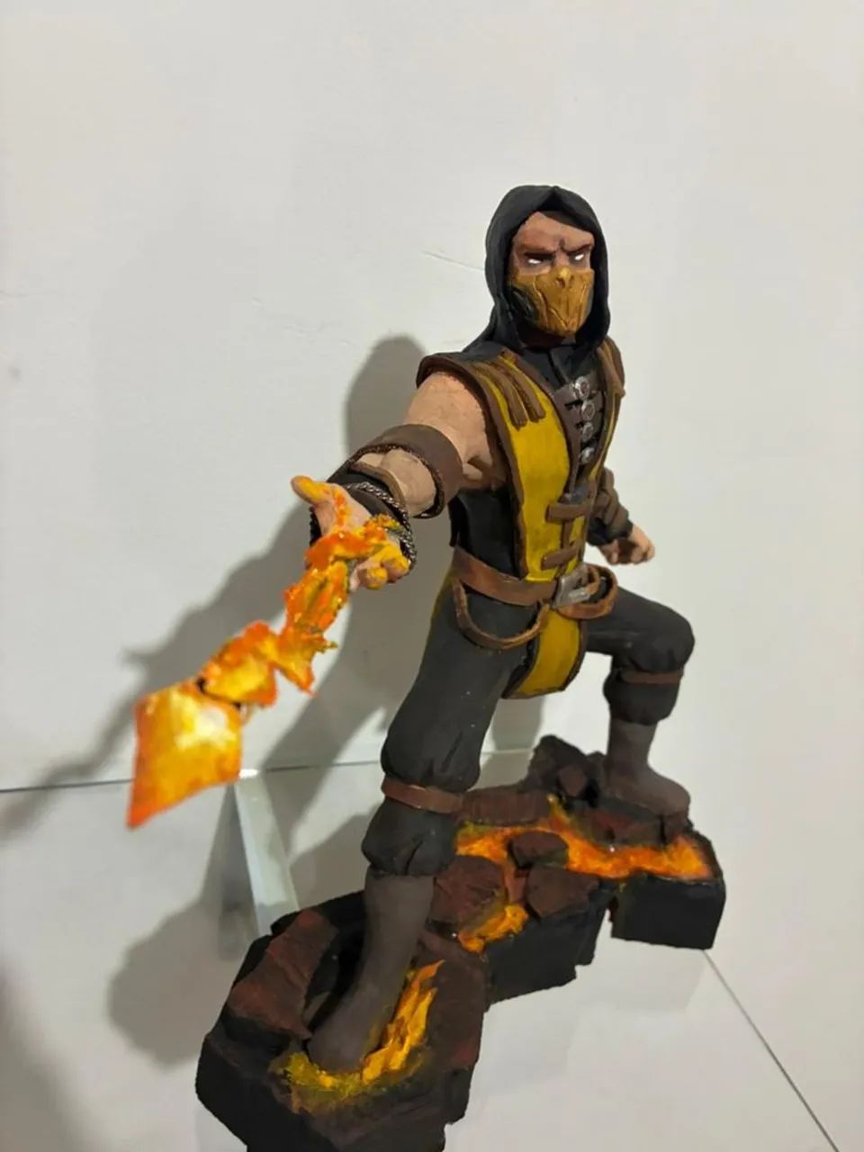 Escultura scorpion_ mortal kombat 20 cm - Foto 5