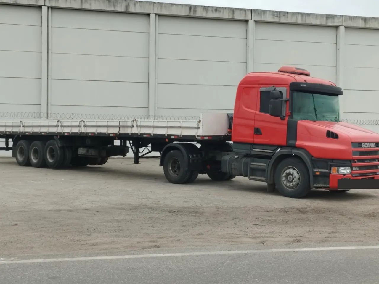 Conjunto Scania 114g 4x2 + carreta grade baixa  - Foto 3