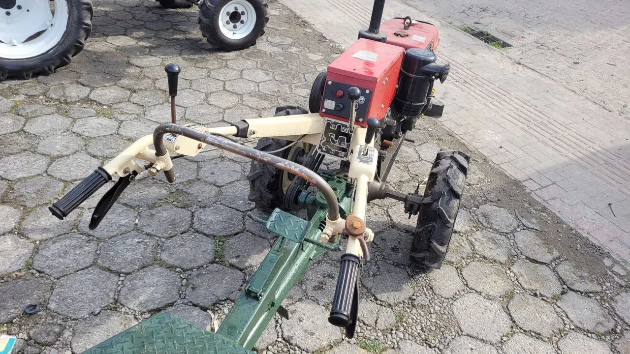 Microtrator Yanmar TC 11 com Carreta Traçada Moldemaq | USADO - Foto 5