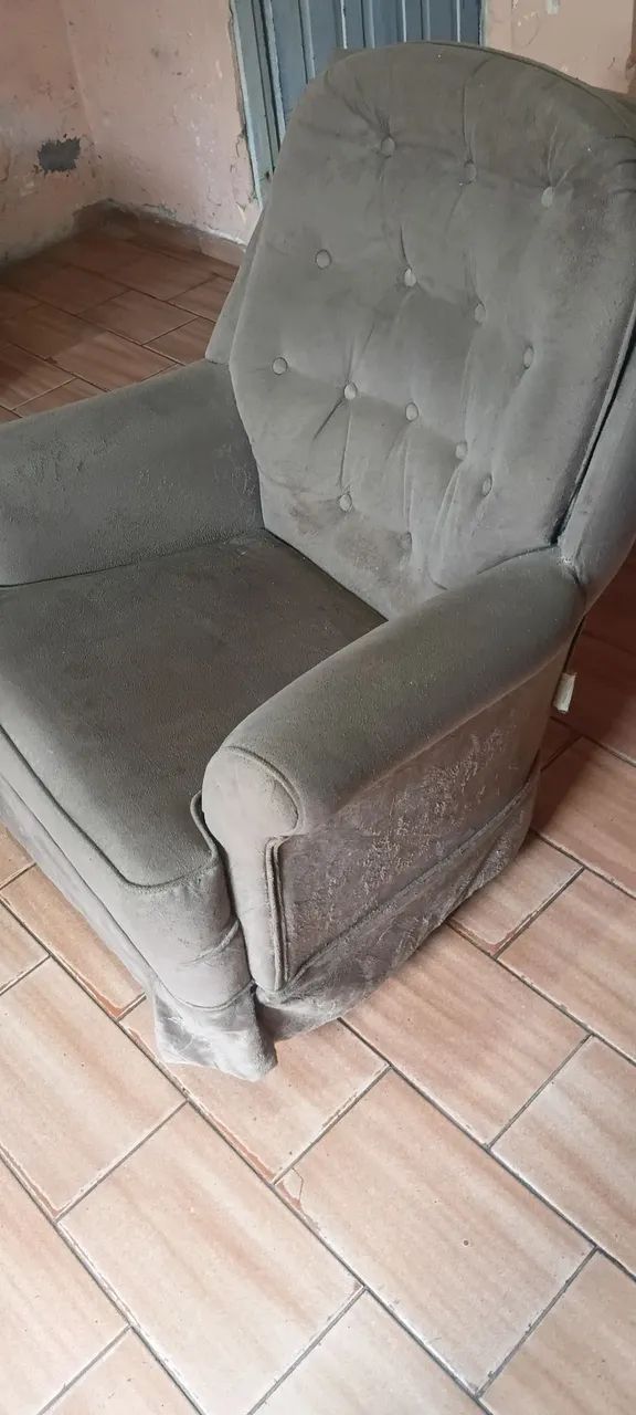 Poltrona Estofada Giratória - Foto 3