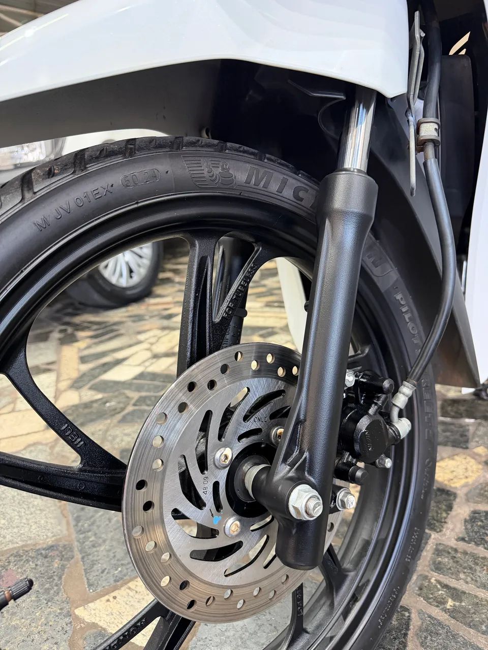 Biz 125 EX  - Foto 9