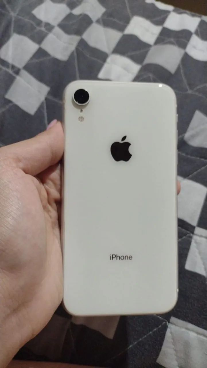 iPhone XR 