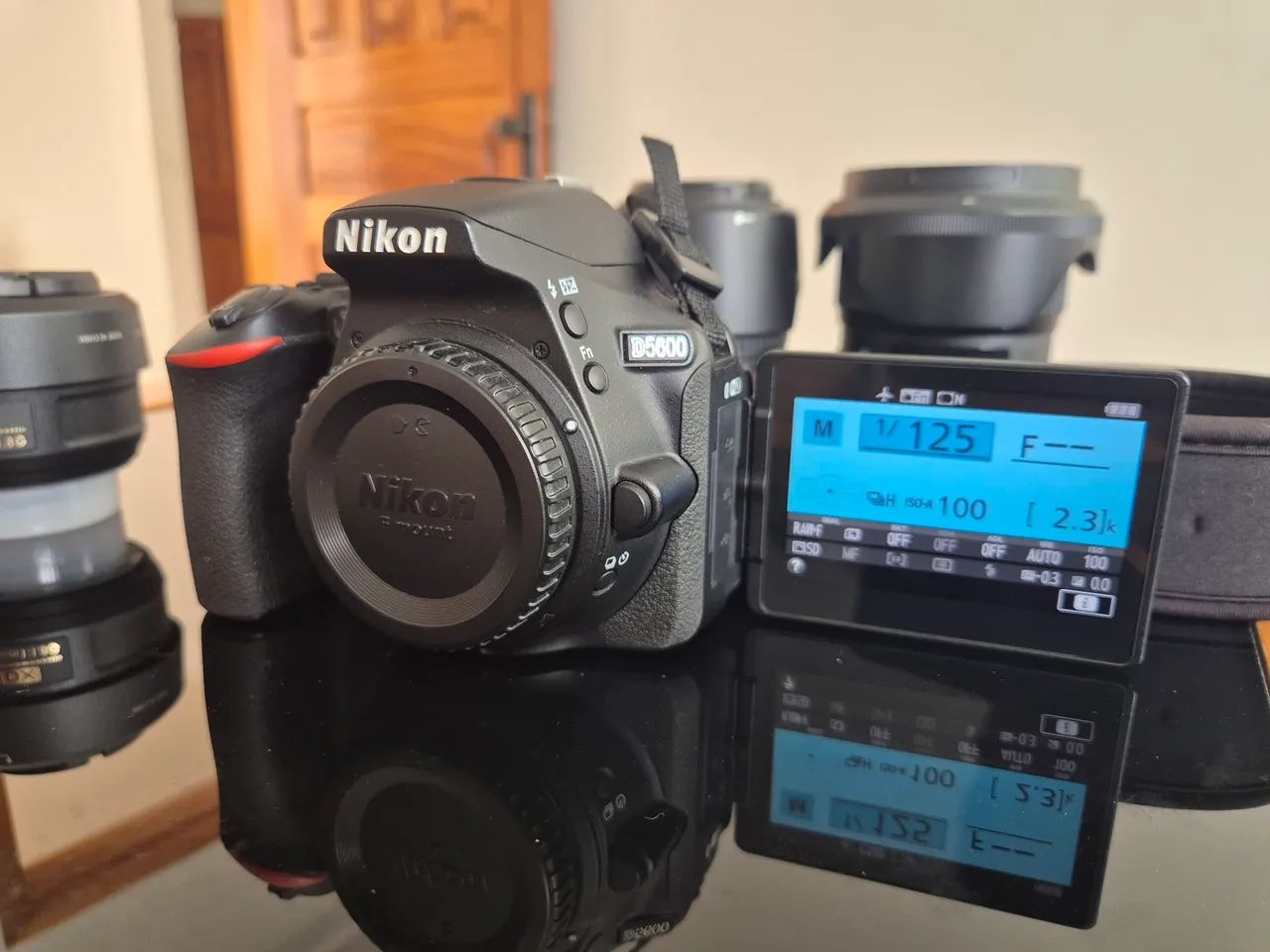 Nikon D5600 + 04 lentes - Foto 4