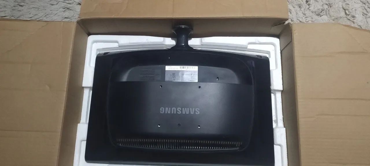 Monitor Samsung SyncMaster 2033SW Plus 20? - Funcionando - Foto 5