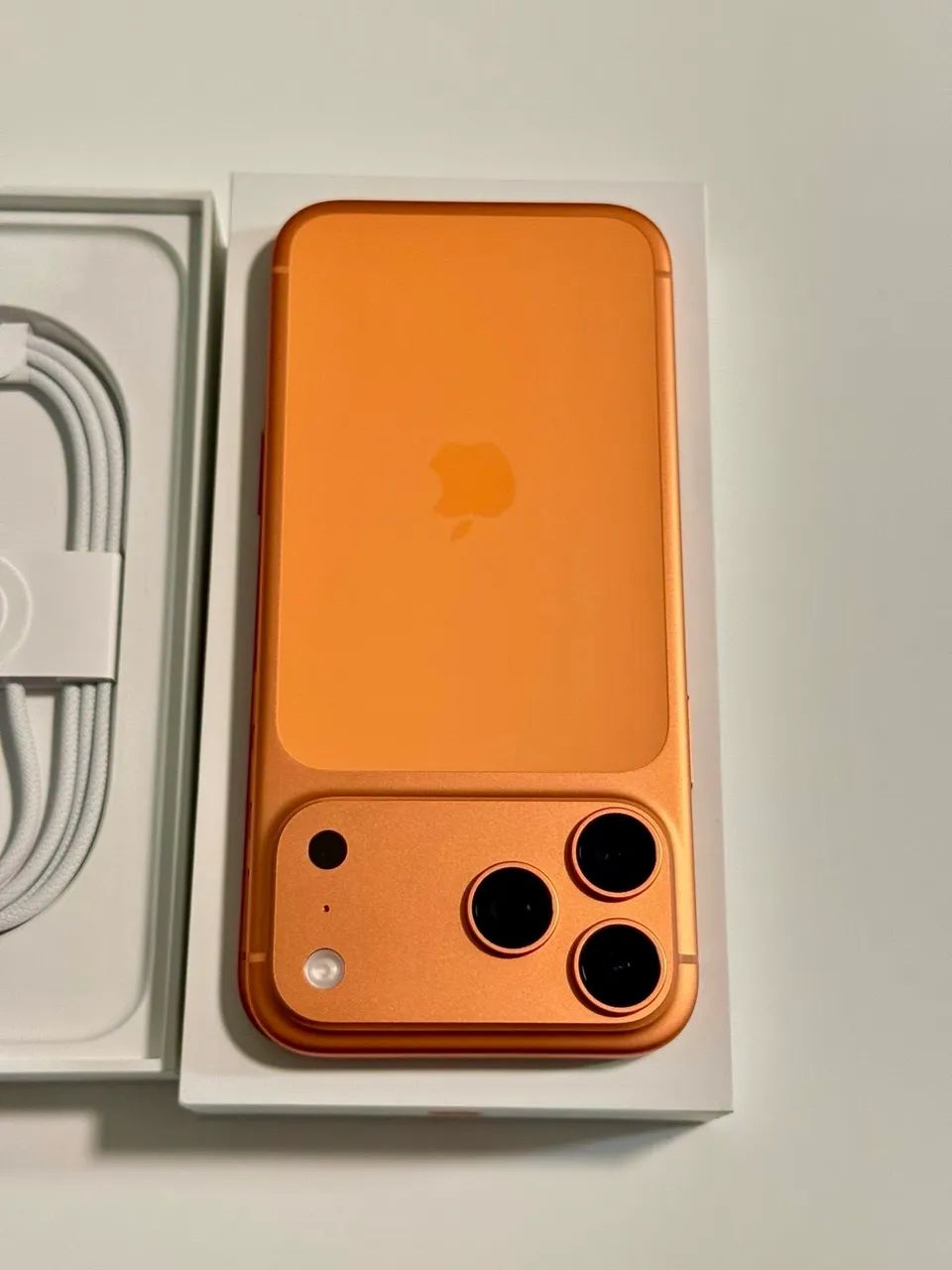 iPhone 17 Pro Max Laranja 1 mês de uso!  - Foto 2