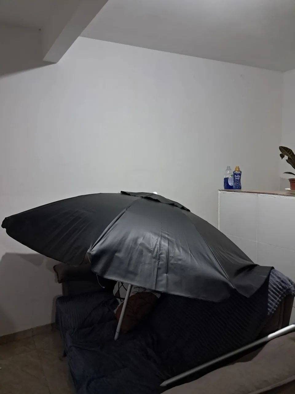 Guarda sol nunca usado, acompanha capinha  - Foto 2