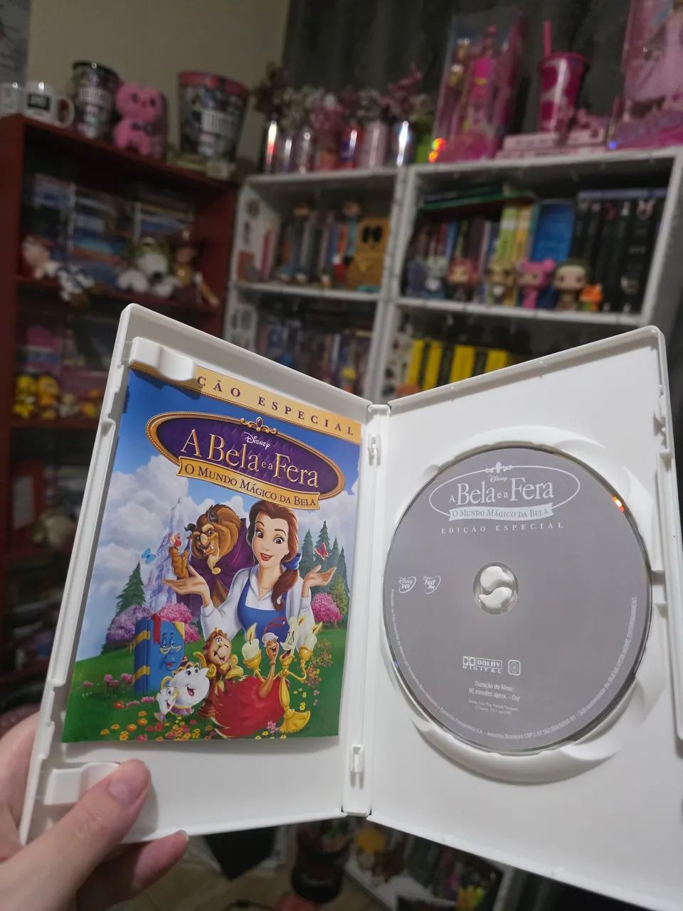 DVDs A Bela e A Fera, Natal Encantado, Mundo Mágico e Live Action - Foto 4