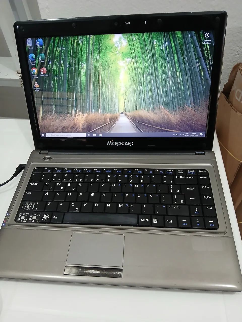 Notebook i5, tudo funcionando,  preço desapego