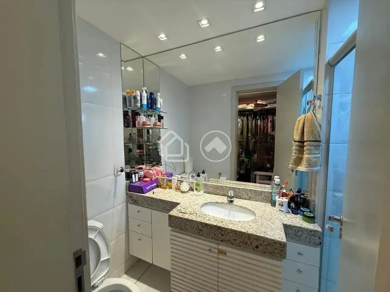 Cobertura de 4 quartos com área gourmet e jacuzzi  Localização privilegiada - Foto 8