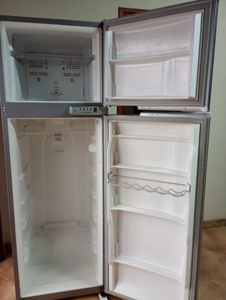 Vende- se Geladeira Brastemp - Foto 3