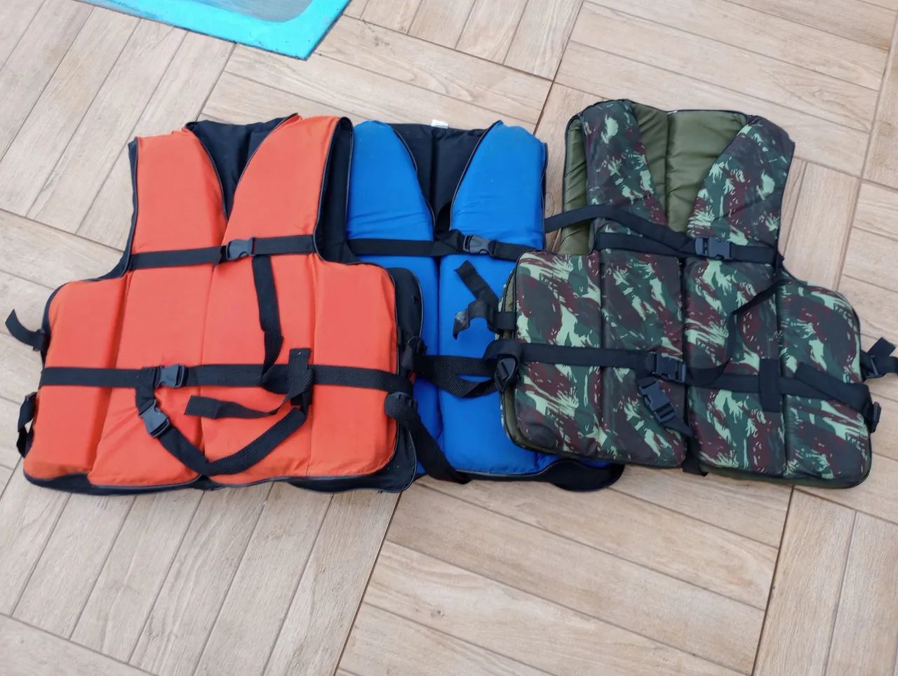 Coletes salva vidas auxiliar de flutuação adulto e infantil, várias cores.