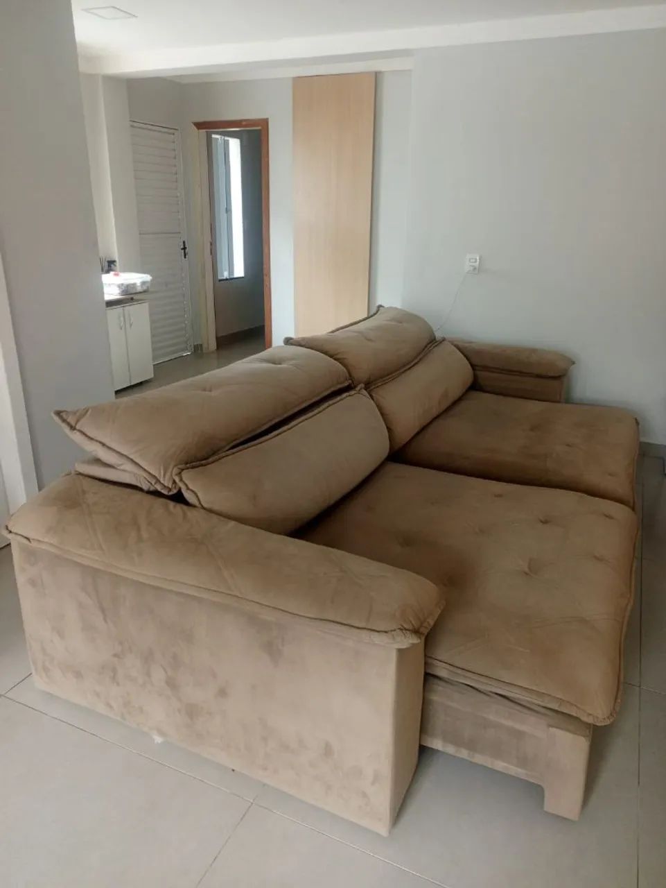 Vendo sofá retratio e reclinável em Ótimo estado  - Foto 2