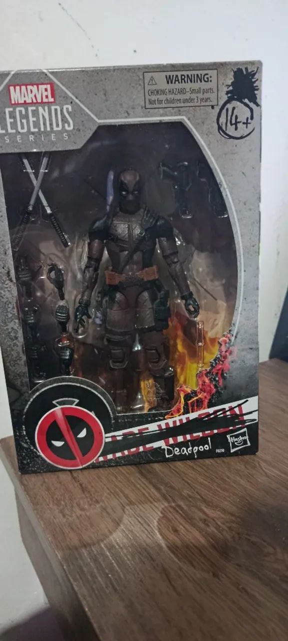 Deadpool Marvel Legends