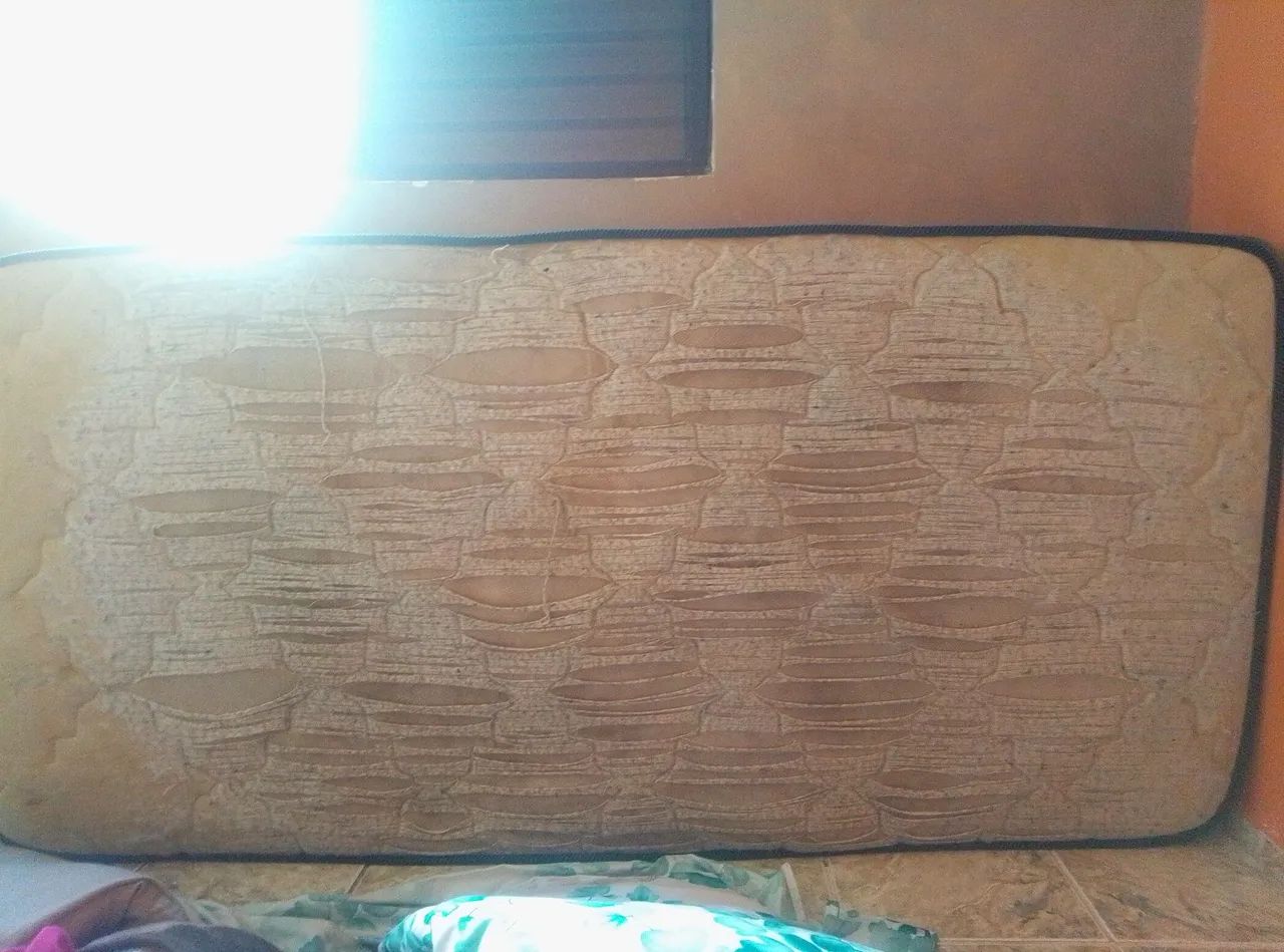 Doação colchão solteiro 