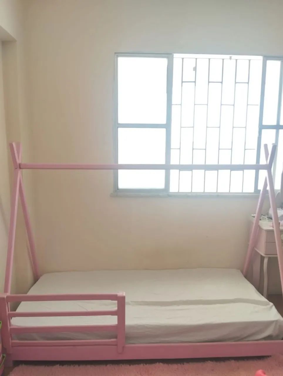 Cama com colchão baixei pra vender rápido 