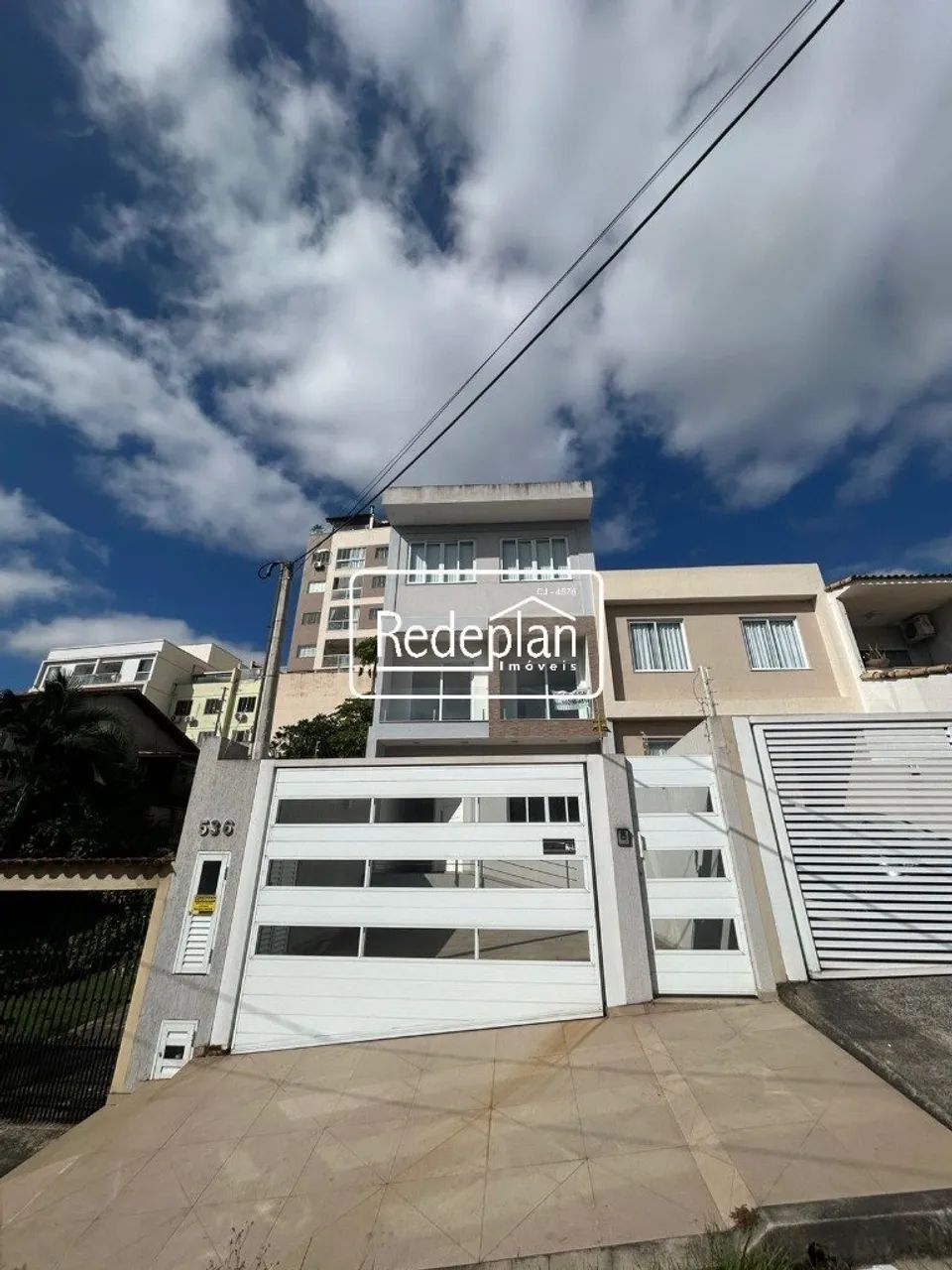 Casa Triplex de Alto Padrão - Morada da Colina