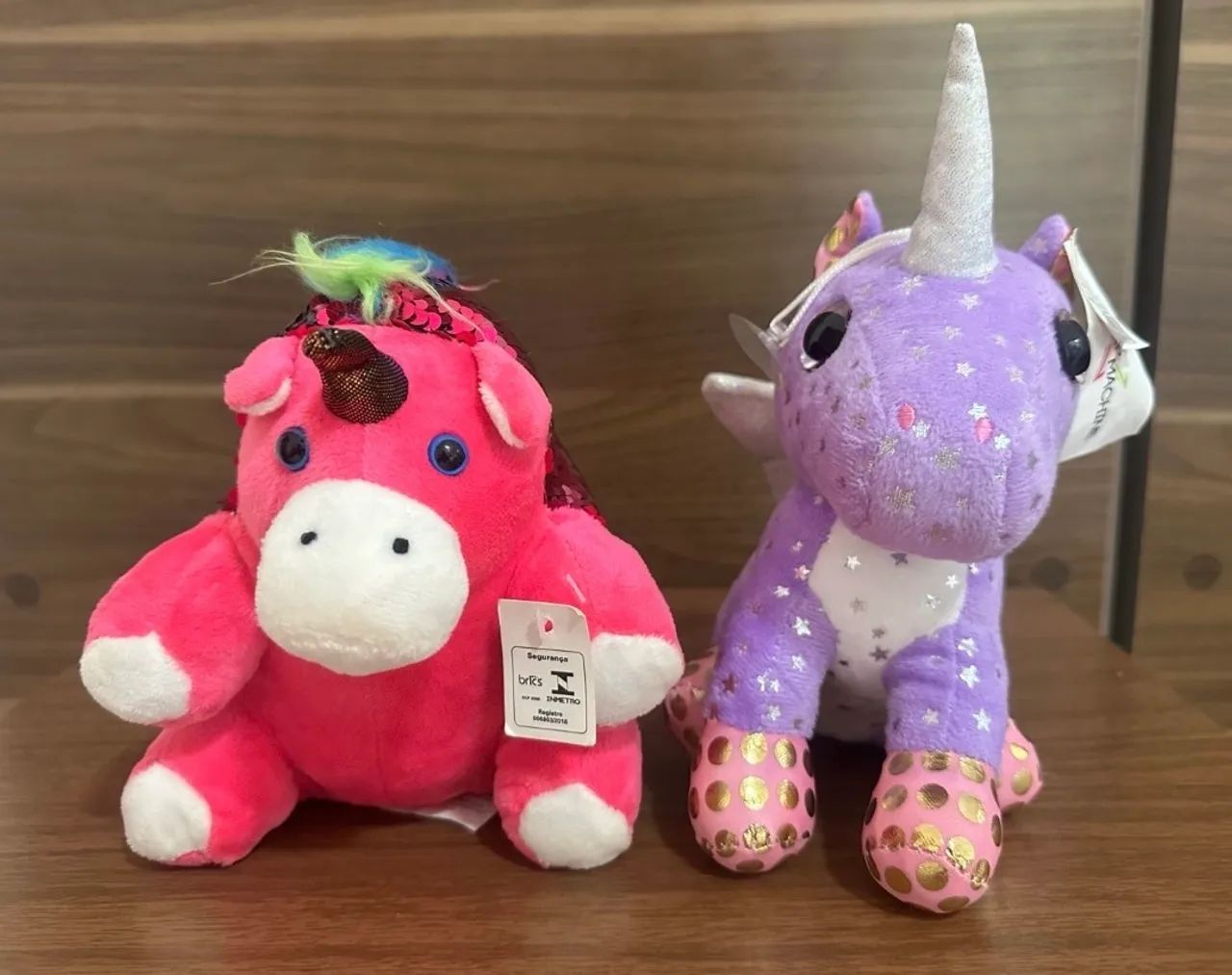 Duas pelúcias Unicórnio e Porco Espinho Br Machine