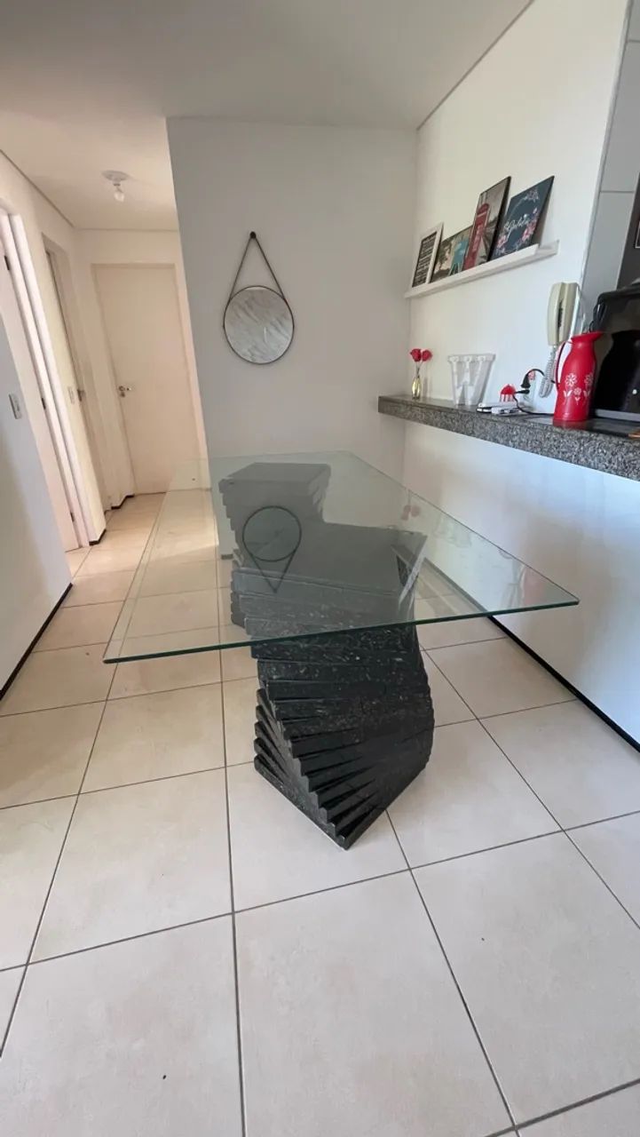 Mesa de 6 lugares com as cadeiras  - Foto 3