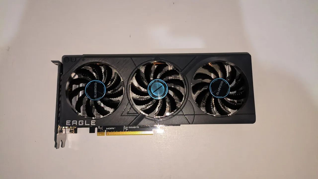 RTX 4060 Eagle OC Triple Fan - Foto 2
