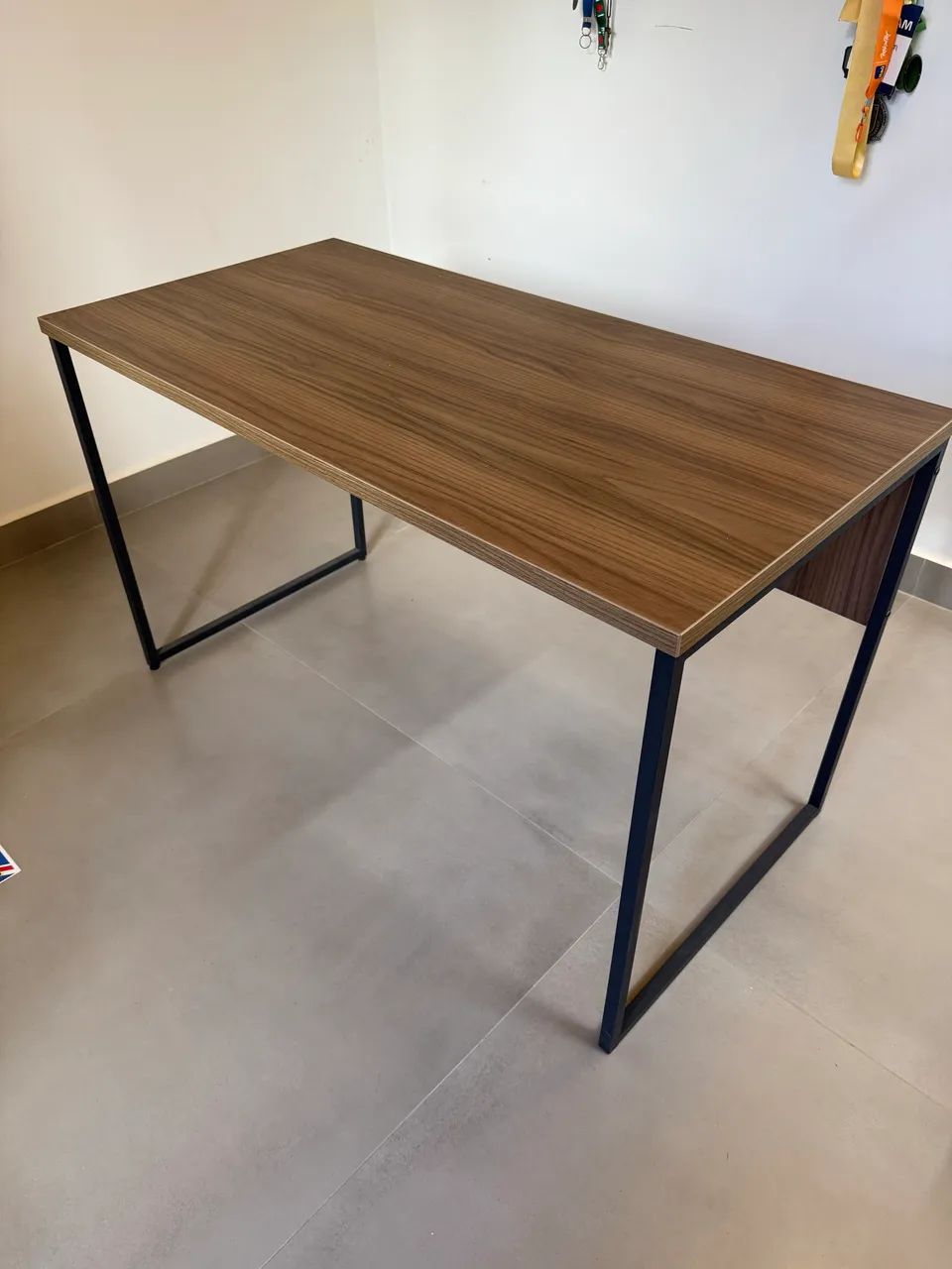 ? Mesa de Escritório / Home Office - Moderna e Robusta - Foto 2