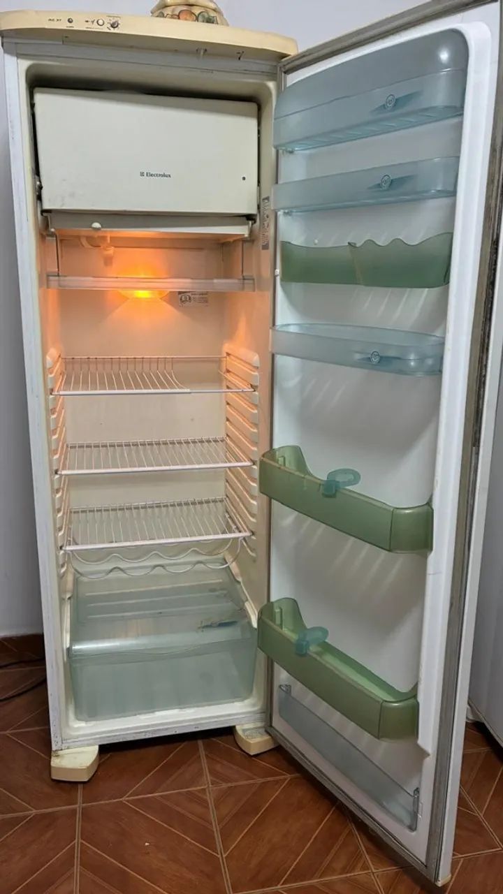 Geladeira Eletrolux 350l  - Foto 2