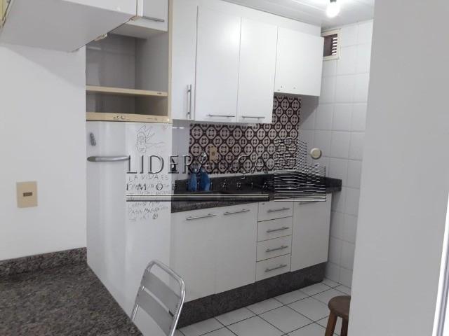 Apartamento, Serrinha, 1 dormitório, sala com sofá cama e rack, cozinha com armários, área - Foto 6