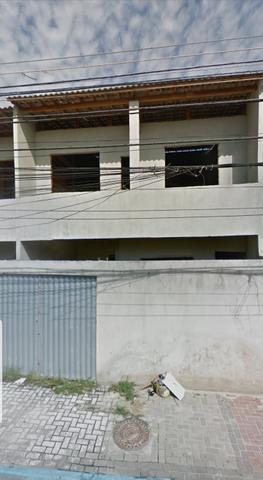 Casa Duplex inacabada