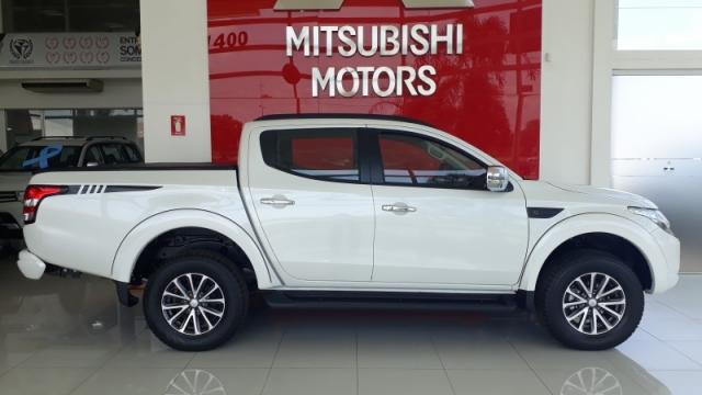 MITSUBISHI L200 TRITON 2.4 16V TURBO DIESEL SPORT HPE-S CD 4P 4X4 AUTOMATICO. - Foto 4