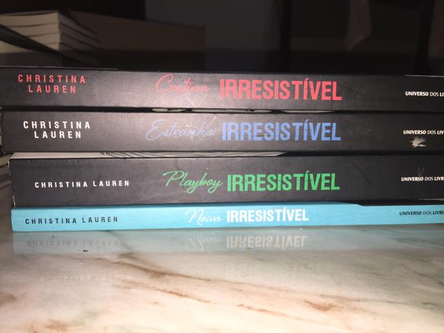 Vende-se livros em perfeito estado - Foto 5