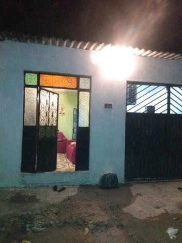 Vende-se casa próximo ao shopping via norte