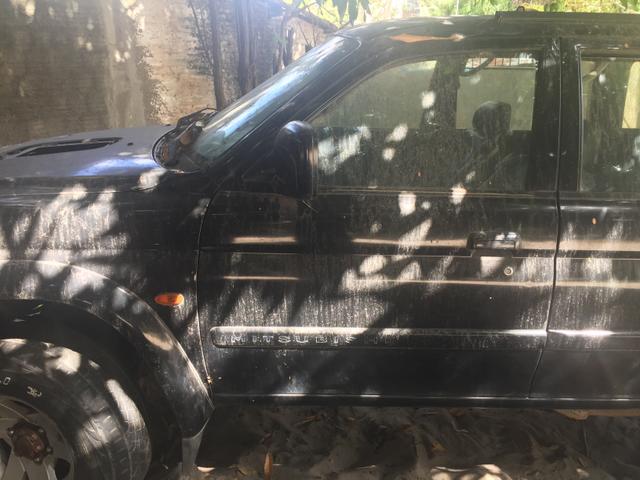 Pajero Sport GLS sucata (motor vendido) - Foto 4