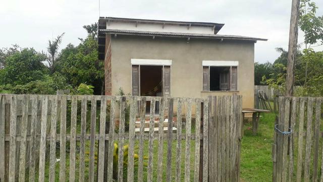 Vendo essa casa 65.000