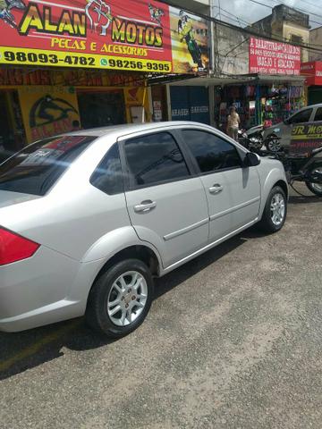 Ford Fiesta Sedan completo - Foto 2